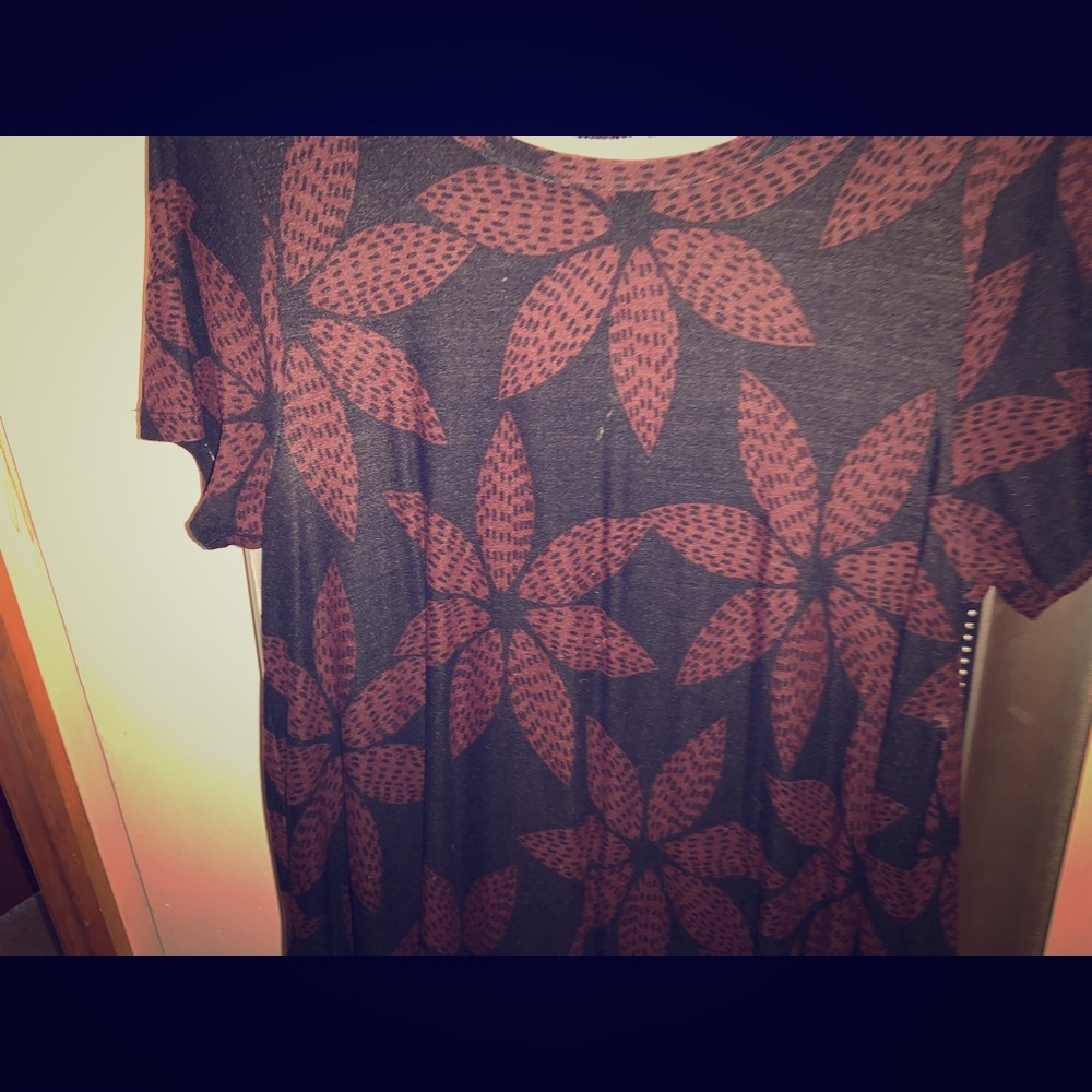 Women’s LuLaRoe xxs Carly black and brown print.